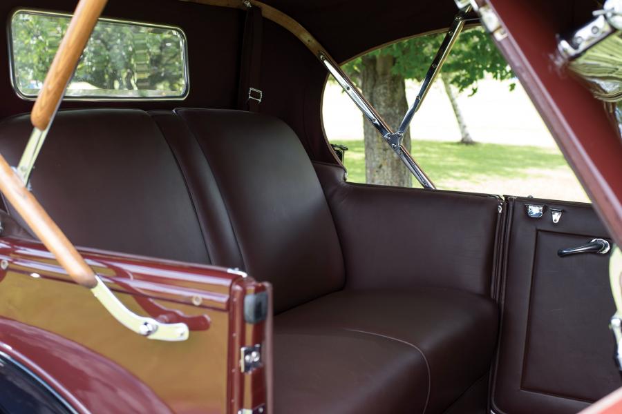 Интерьер Stutz Model M 4-Passenger Speedster by LeBaron 1929 года  (фото 9 из 40)